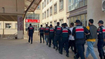 Ankara’nın Şereflikoçhisar ilçesinde gerçekleştirilen bir uyuşturucu ticareti operasyonu kapsamında 17