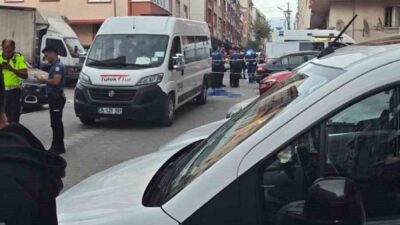 Esenyurt’ta, 6 yaşındaki bir çocuk servis minibüsü tarafından çarpılarak yaşamını