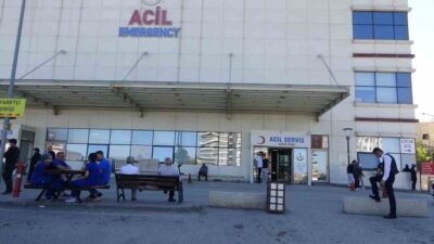 Kastamonu’nun Taşköprü ilçesinde bir genç, tarlada çalışırken silaj makinesine bacağını