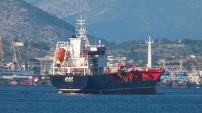 Silivri açıklarında meydana gelen kazada, Türk bayraklı iki ticari geminin