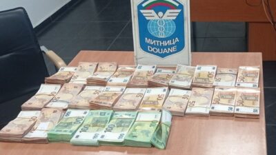 Bulgaristan’ın Kapitan Andreevo Sınır Kapısı’nda gümrük ekipleri tarafından yapılan kontrollerde,