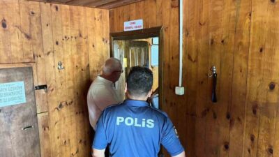 Sinop’ta yer alan tarihi Alaaddin Camii’nde yaşanan olayda, imam odasının