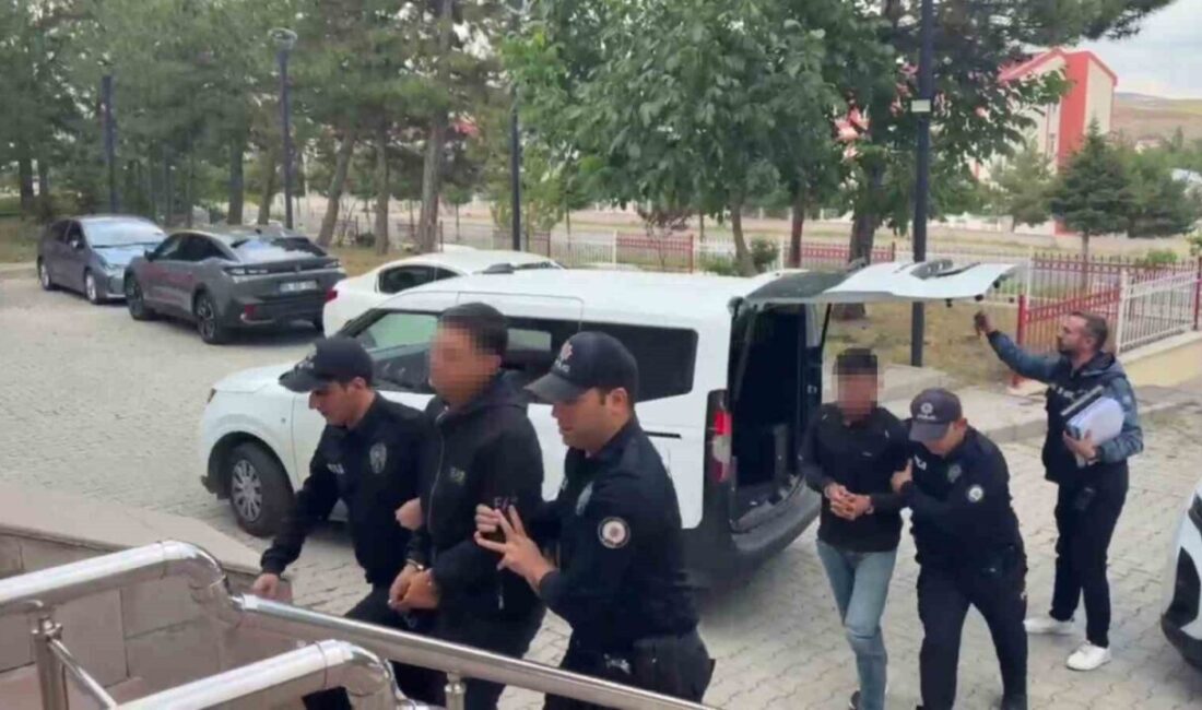 Sivas’ın Zara ilçesinde gece geç saatlerde 11 iş yerine girerek