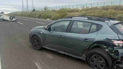 Eskişehir’de meydana gelen trafik kazasında bir otomobilin takla atmasıyla sonuçlanan