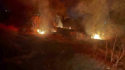 Afyonkarahisar’ın Şuhut ilçesinde meydana gelen arazi yangını, Şuhut Belediyesi İtfaiye