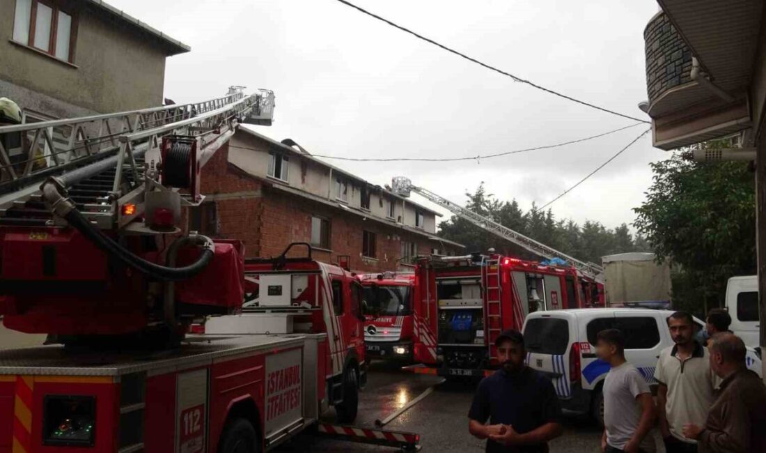 Sultanbeyli’de kentsel dönüşüm projesi kapsamında tahliye edilen 3 katlı bir