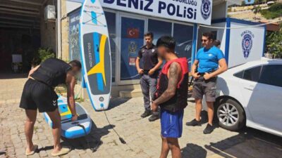 Antalya’da iki kişi, stand-up paddle (SUP) ile denize açıldıktan sonra