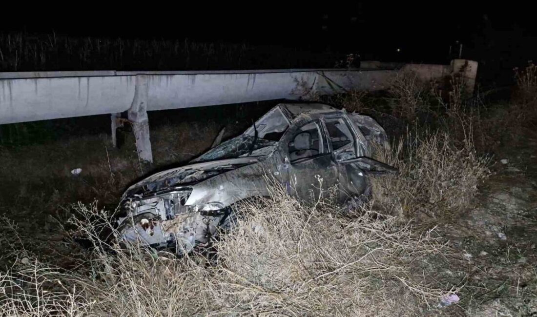 Kontrolden çıkan bir otomobil Karaman’da, beton sulama kanalına çarparak takla