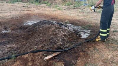 Gerede ilçesinde bulunan bir talaş fabrikasında elektrik kutusundan çıkan yangın,