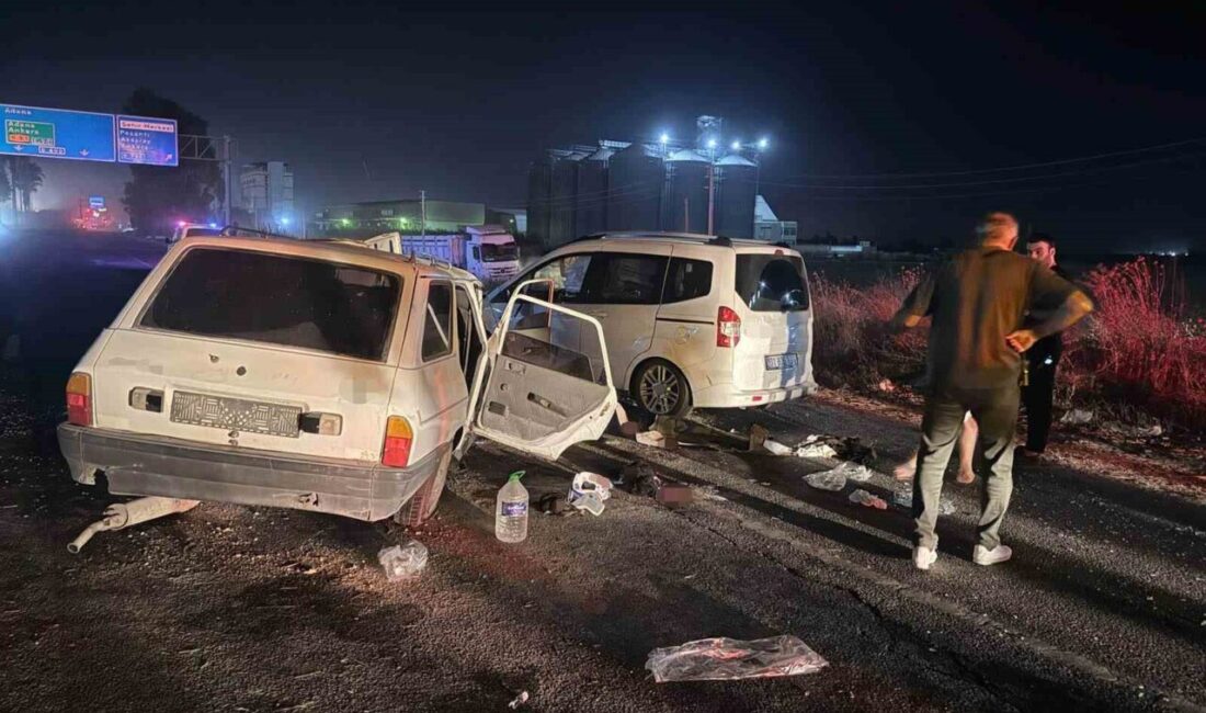 Tarsus ilçesinde meydana gelen trafik kazasında, bir aracın karşı şeride