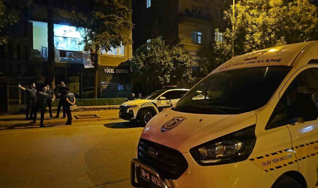 Kayseri’nin Melikgazi ilçesinde, bir kişi iddia edilen üvey babasıyla yaşadığı
