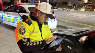 Bitlis’in Tatvan ilçesinde polis ekipleri tarafından “Huzur ve Güven” adlı