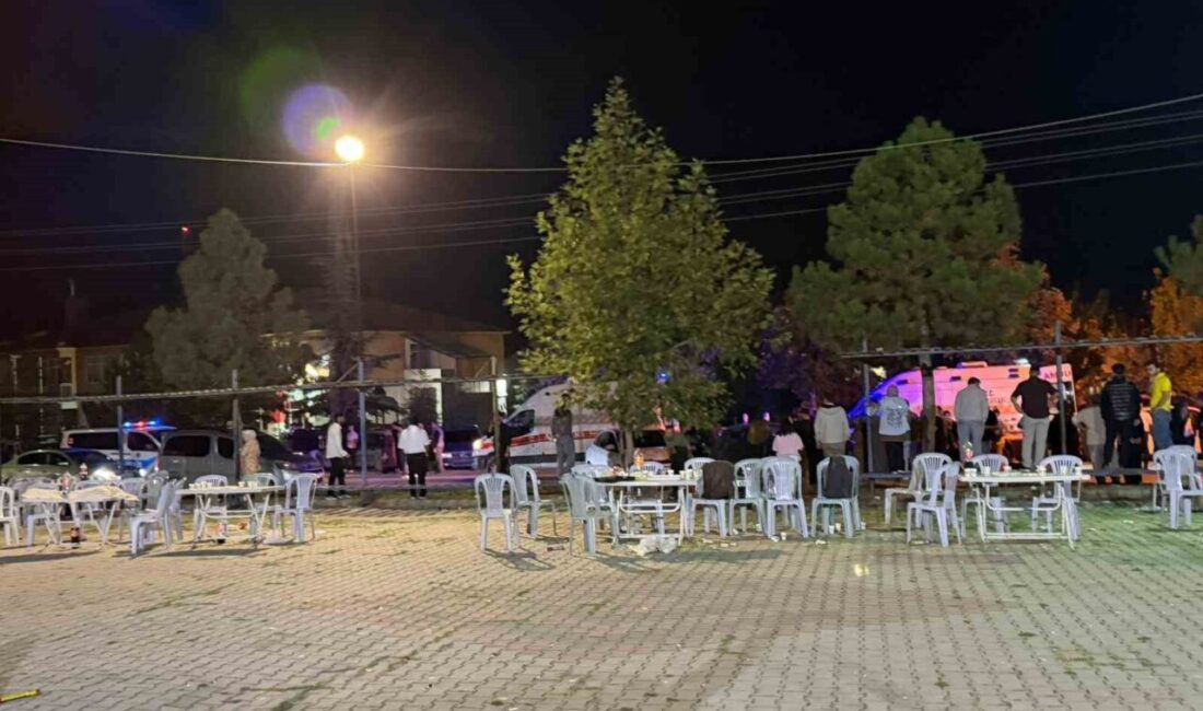 Tavşanlı ilçesinde bir düğün salonunun önünde çıkan asker eğlencesi kavgasında