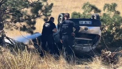 Kütahya’nın Tavşanlı ilçesinde meydana gelen bir kaza sonucunda, bir otomobil
