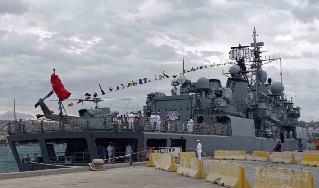 Türk Deniz Kuvvetleri Komutanlığı envanterinde yer alan TCG Yıldırım (F-243)