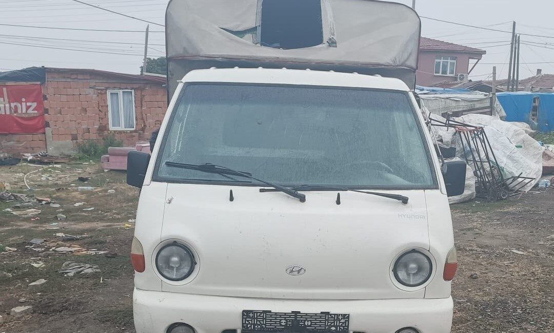 Tekirdağ’da, Saray ilçesinde bulunan bir iş yerinin önünden yaklaşık 50