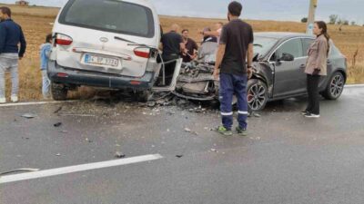 Ergene ilçesinde meydana gelen trafik kazasında, bir panelvan ile bir