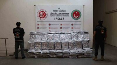 Edirne’de iki ayrı operasyonda, İpsala ve Hamzabeyli Gümrük Kapıları’nda gerçekleştirilen