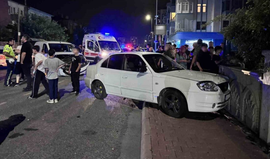 Kocasinan ilçesinde meydana gelen trafik kazasında bir otomobil, ticari bir