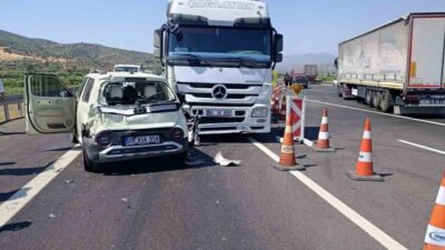 Aydın-Denizli Otoyolu’nun Kuyucak mevkiinde meydana gelen bir kazada, bir çekicinin
