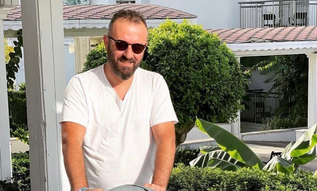 Antalya’da, eski bir Trabzonspor futbolcusunun oğlunun restoranda tabancayla vurularak öldürülmesi