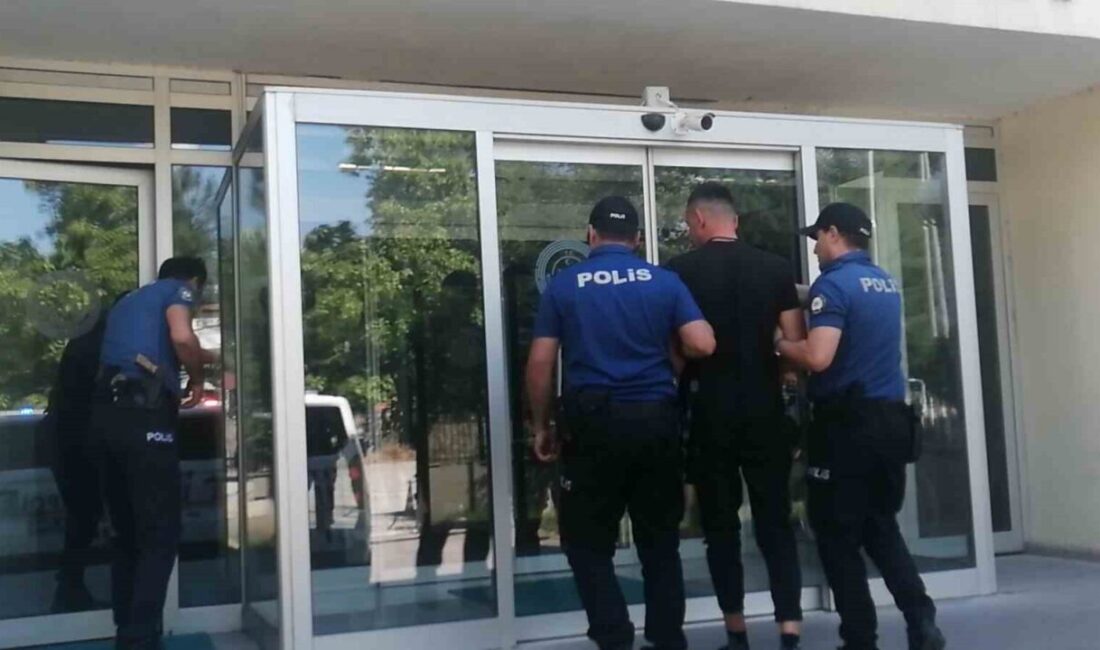 Niksar ilçesindeki trafik kontrolleri sırasında yakalanan bir kişinin, uyuşturucu ticareti