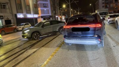 Eskişehir’de dün akşam Tepebaşı ilçesi Çamlıca Mahallesi Tombakzade Bulvarı’nda meydana