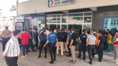 Manisa’nın Turgutlu ilçesinde, okul servisi bekleyen öğrencilere yönelik silahlı bir
