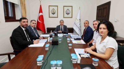 Afyonkarahisar Valisi Dr. Naci Aktaş, “Yurt Güvenliği” konulu toplantıya İçişleri