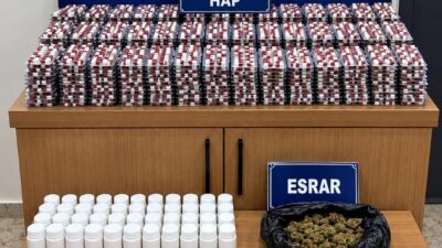 Mersin polisinin gerçekleştirdiği operasyonda uyuşturucu ticareti yapmakla suçlanan bir şüpheli