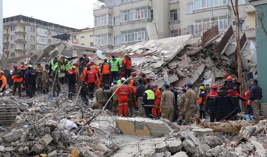 Malatya’da 6 Şubat depremlerinin ardından enkaz demirlerinin yasadışı şekilde satıldığı