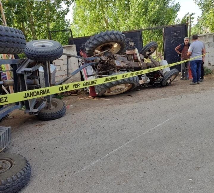 Van’ın Özalp ilçesinde, Eski Emek Mahallesi’nde meydana gelen trafik kazasında