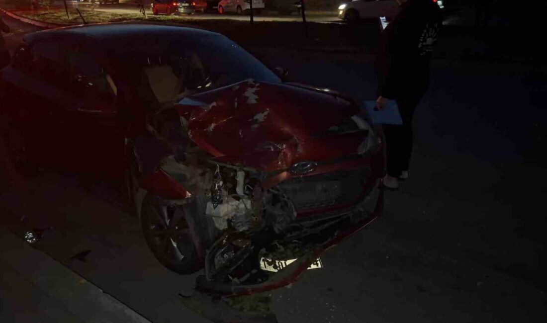 Gebze ilçesinde meydana gelen bir trafik kazasında, virajı alamayan bir