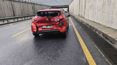 Aydın’da yaşanan yoğun sağanak yağış akşam saatlerinde trafik kazalarına neden