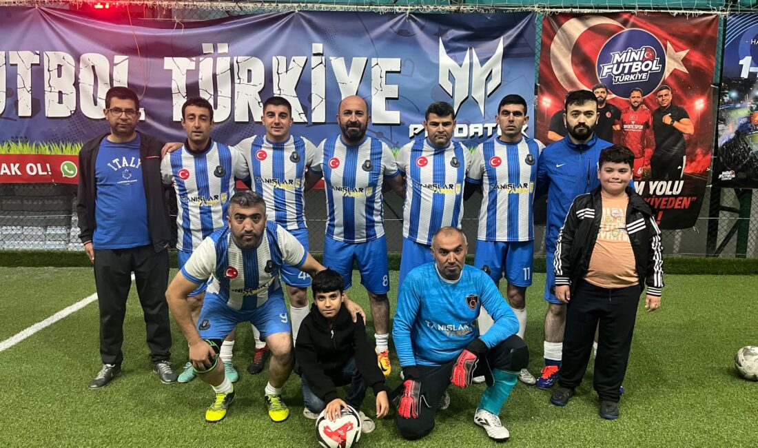 Yozgat’ta düzenlenen Kurumlar Arası Mini Futbol Turnuvası’nda mücadele eden Yerköy