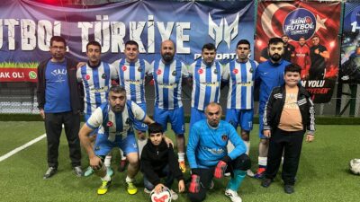 Yozgat’ta düzenlenen Kurumlar Arası Mini Futbol Turnuvası’nda mücadele eden Yerköy