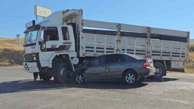 Yozgat’ta meydana gelen trafik kazasında bir otomobil sürücüsü yaralandı. Olay,