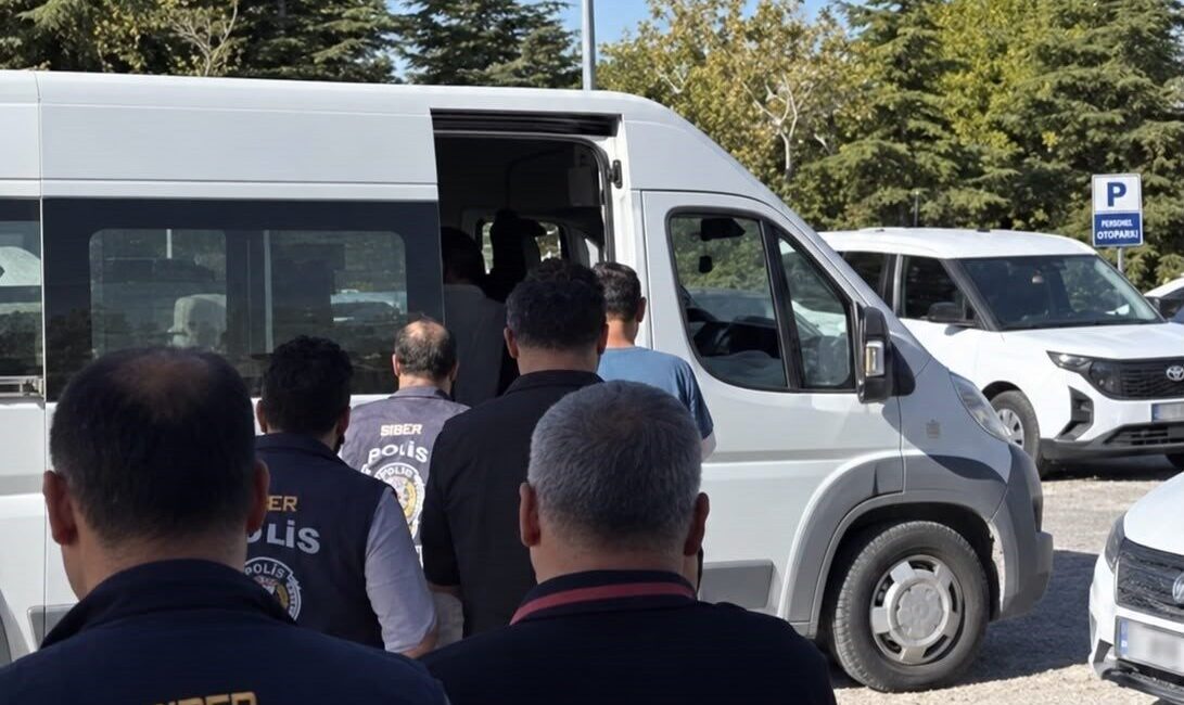 Niğde merkezli 8 ilde, yüksek getiri vaadiyle vatandaşları 2 milyon
