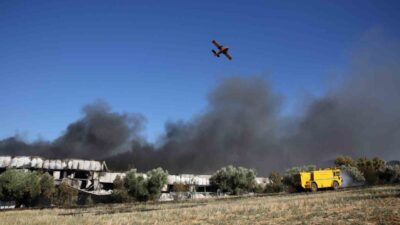 Yunanistan’da gerçekleştirilen hava gösterisi sırasında düşen F-4 Phantom savaş uçağında