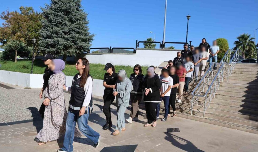 Muğla’nın Datça ilçesinde, yurtdışına kaçmaya çalışan 9 FETÖ/PDY üyesiyle birlikte