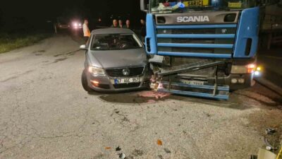 Çaycuma ilçesinde meydana gelen trafik kazasında, ana yola çıkan bir