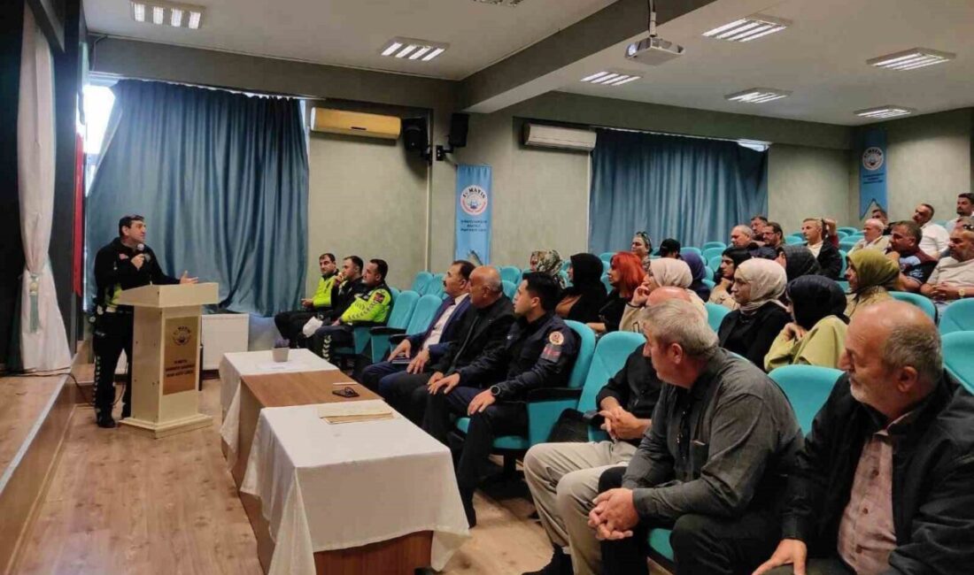 Samsun’un 19 Mayıs ilçesinde, okul servis sürücüleri ve rehber personeline