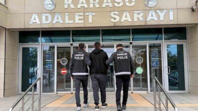 Sakarya’nın Karasu ilçesinde polis ekiplerince gerçekleştirilen “Sokaklar Güvende” operasyonunda, hakkında