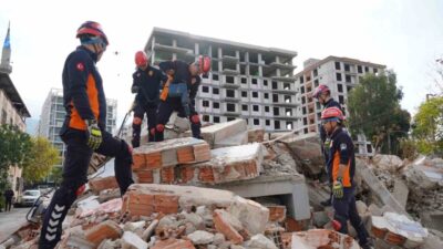İzmir depreminin 6’ncı yıl dönümünde, 6,7 büyüklüğünde ve 28 saniye