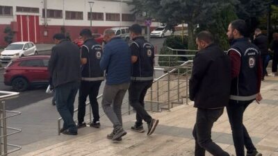 Nevşehir’de polis ekipleri tarafından gerçekleştirilen göçmen kaçakçılığı operasyonunda, Ağrı’dan Aksaray’a