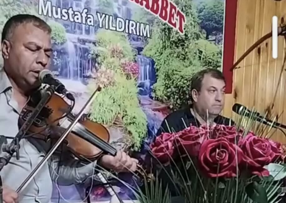 Ekranların ilgiyle takip edilen yöresel kültür ve müzik programı “Dostlarla