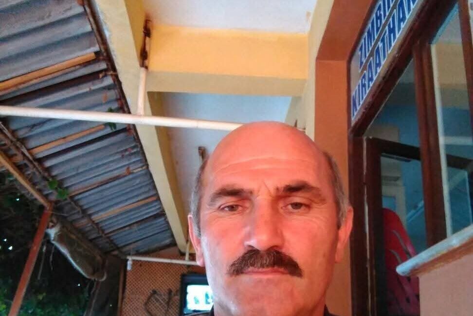 Gelibolu ilçesinde, bir kadının eşinin banyodan çıkmadığını ve kapıya cevap