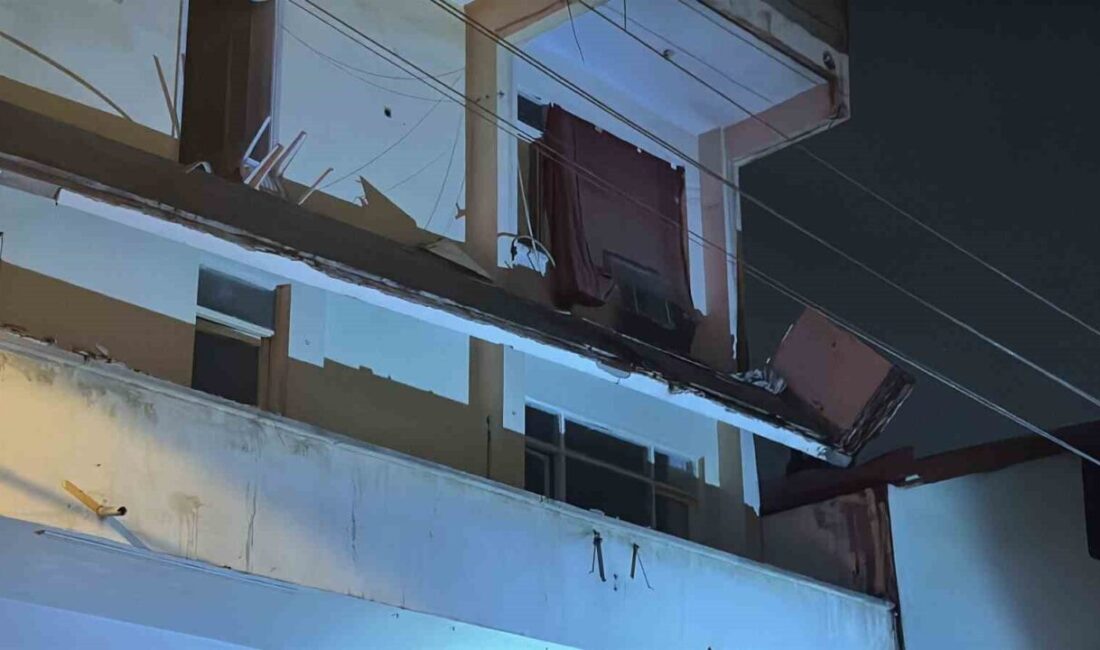 Kocaeli’nin Darıca ilçesinde yaklaşık altı ay önce boşaltılan ve riskli