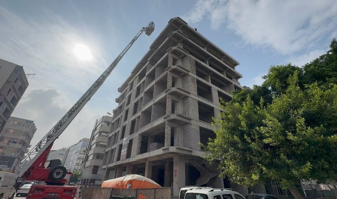 Hatay’da görevinden izne ayrılan genç, inşaat halindeki 7 katlı binanın