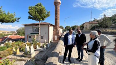Kırşehir’in Çiçekdağı ilçesinde bulunan tarihi Mustafa Bey Camii’nin aslına uygun